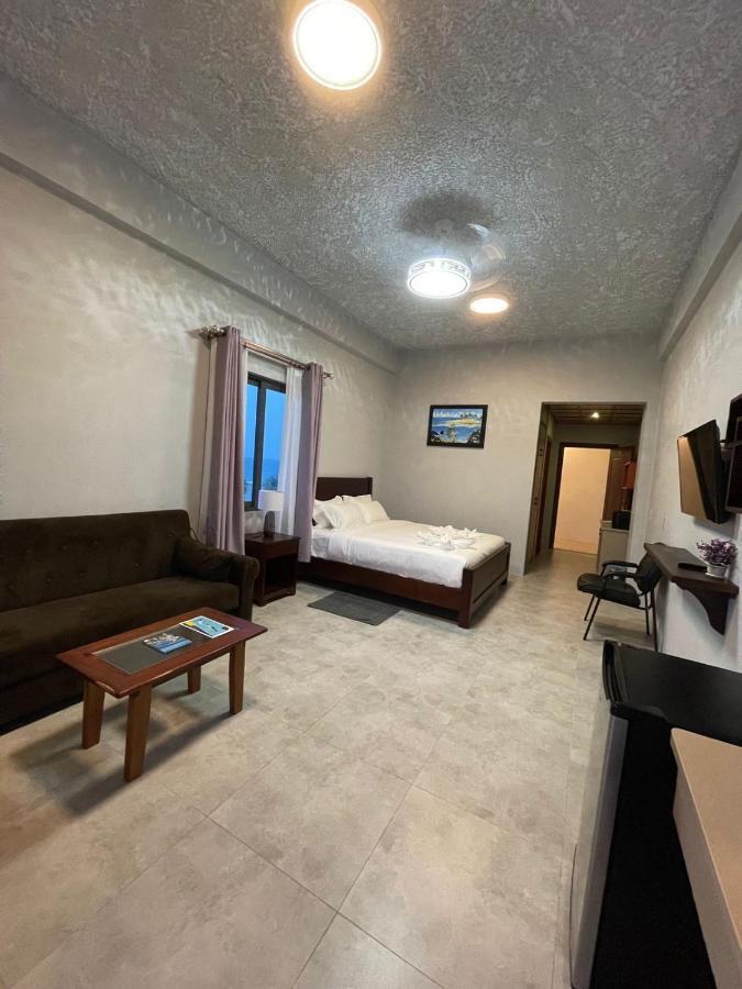 Coral View Hotel & Resort Caye Caulker Bagian luar foto